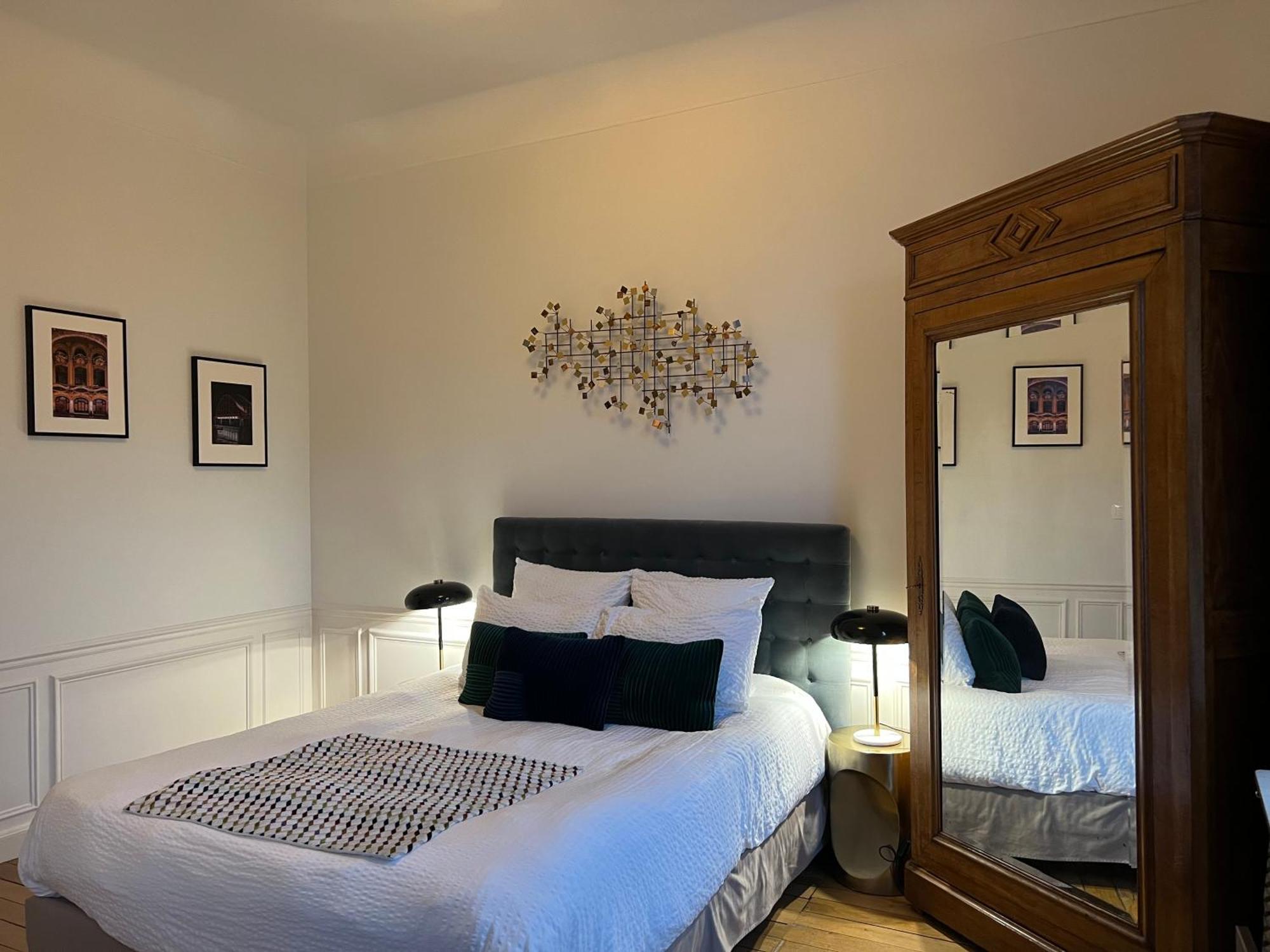 La Demeure Des Sacres - Cathedrale Bed and Breakfast Ρενς Εξωτερικό φωτογραφία